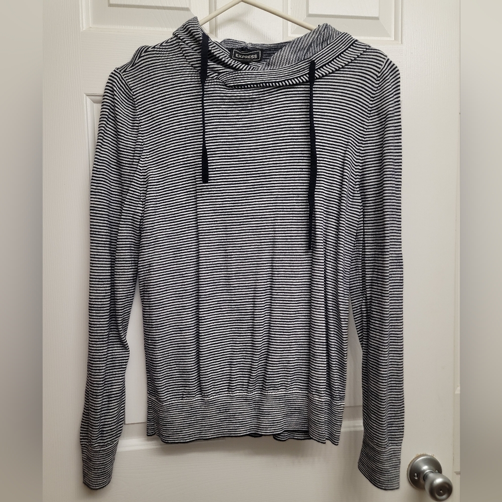 Express size M mens hooded sweatshirt